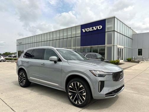 2025 Volvo XC90 B5 Plus 7-Seater