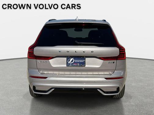 2026 Volvo XC60 B5 Plus