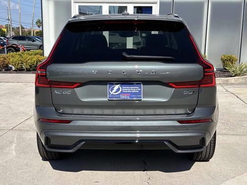 2026 Volvo XC60 B5 Ultra