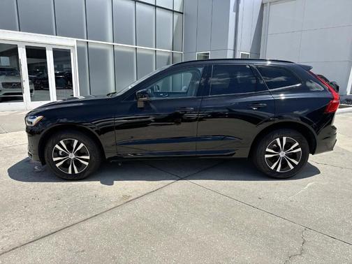 2025 Volvo XC60 B5 Core