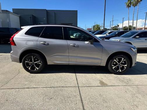 2026 Volvo XC60 B5 Core