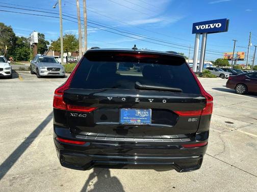 2025 Volvo XC60 B5 Plus