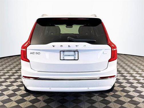 2023 Volvo XC90 Recharge Plug-In Hybrid T8 Plus Bright Theme 7-Seater