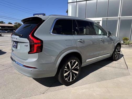 2026 Volvo XC90 B6 Core