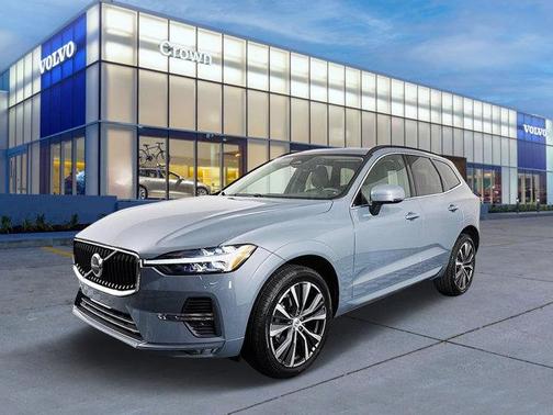 2022 Volvo XC60 B5 Momentum