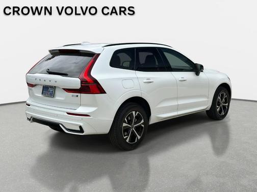 2026 Volvo XC60 B5 Core