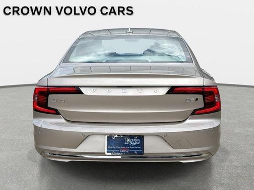 2023 Volvo S90 B6 Plus