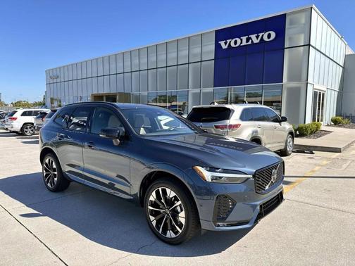 2026 Volvo XC60 B5 Plus
