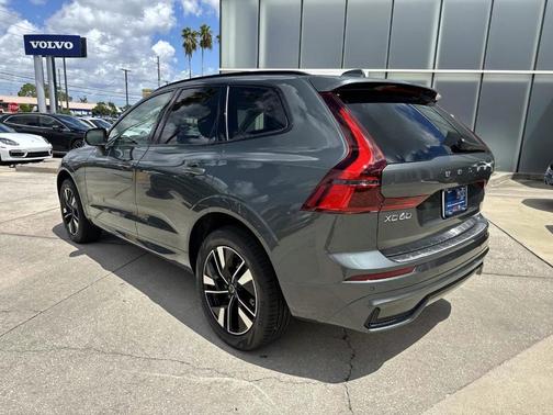2026 Volvo XC60 B5 Core