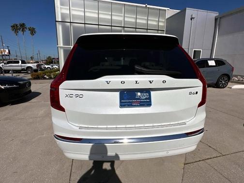 2025 Volvo XC90 B6 Plus 7-Seater