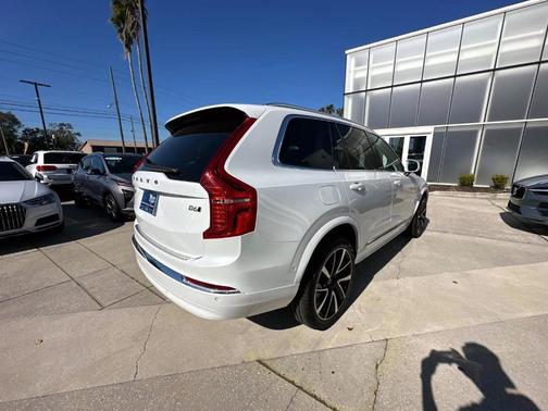 2025 Volvo XC90 B6 Plus 7-Seater