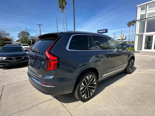 2025 Volvo XC90 B5 Plus 7-Seater