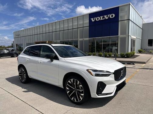 2026 Volvo XC60 B5 Ultra