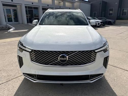 2026 Volvo XC90 B5 Core