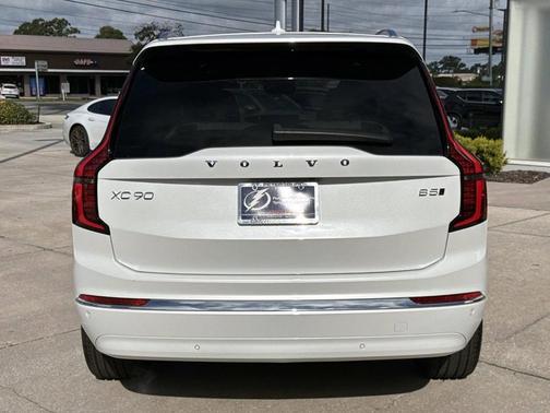 2026 Volvo XC90 B5 Core