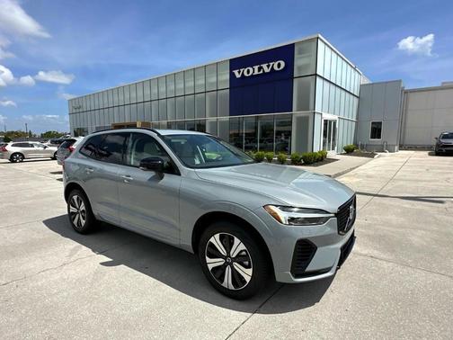 2025 Volvo XC60 Plug-In Hybrid T8 Core