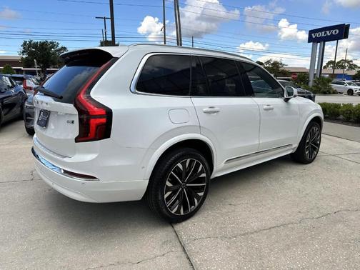 2026 Volvo XC90 B5 Plus 7-Seater