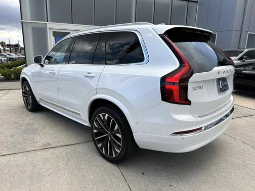 2026 Volvo XC90 B5 Plus 7-Seater