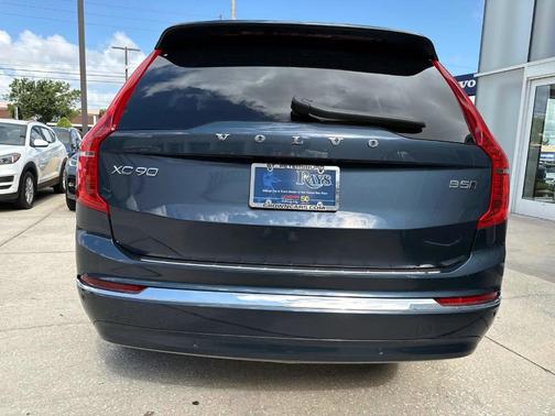 2025 Volvo XC90 B5 Plus