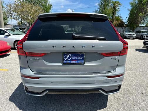 2025 Volvo XC60 Plug-In Hybrid T8 Plus