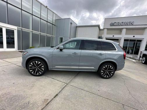 2025 Volvo XC90 B6 Plus 7-Seater