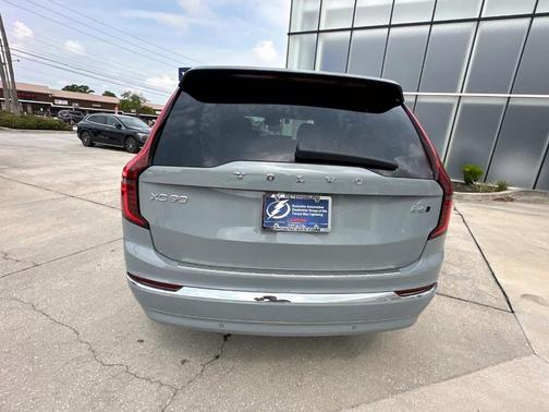2025 Volvo XC90 B6 Plus 7-Seater