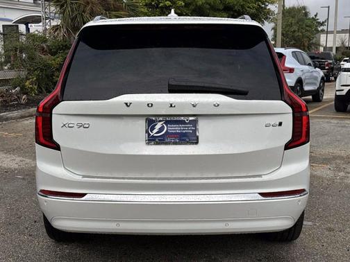 2026 Volvo XC90 B6 Ultra 6-Seater