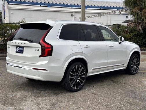 2026 Volvo XC90 B6 Ultra 6-Seater