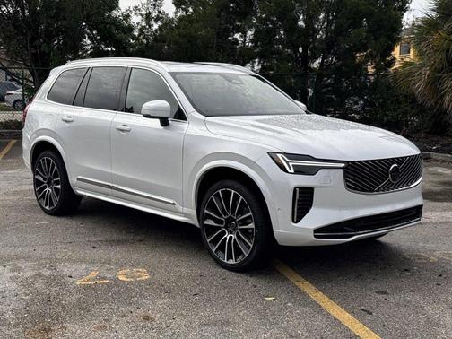 2026 Volvo XC90 B6 Ultra 6-Seater