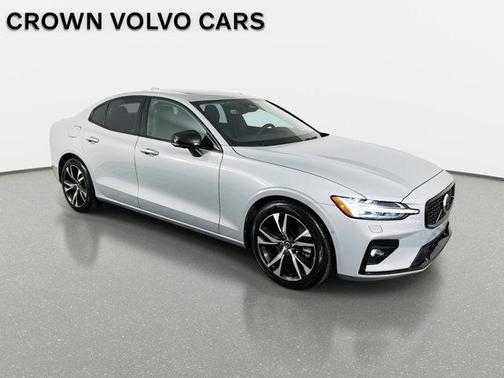 2025 Volvo S60 B5 Plus