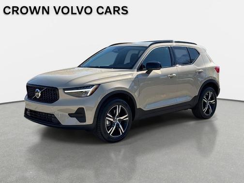 2026 Volvo XC40 B4 Core