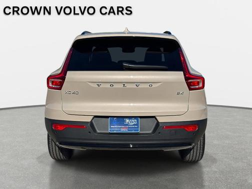 2026 Volvo XC40 B4 Core