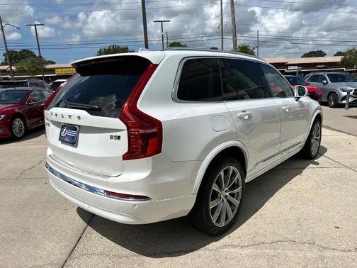 2025 Volvo XC90 B5 Plus