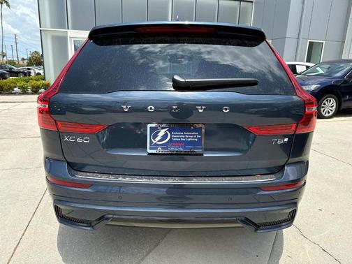 2025 Volvo XC60 Plug-In Hybrid T8 Ultra