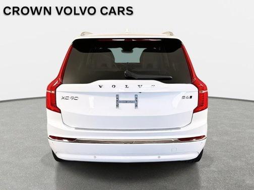 2024 Volvo XC90 B6 Ultimate Bright Theme 6-Seater