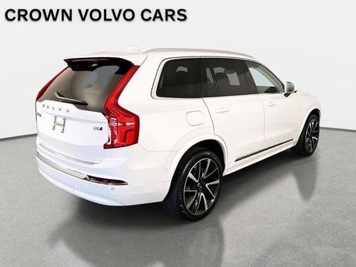 2024 Volvo XC90 B6 Ultimate Bright Theme 6-Seater