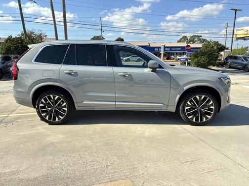 2026 Volvo XC90 B6 Plus 7-Seater