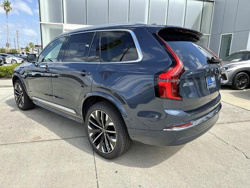 2026 Volvo XC90 B6 Ultra 7-Seater