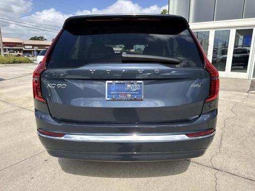 2026 Volvo XC90 B6 Ultra 7-Seater