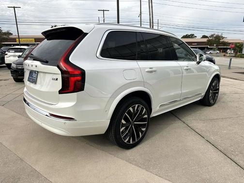 2026 Volvo XC90 B6 Plus 7-Seater