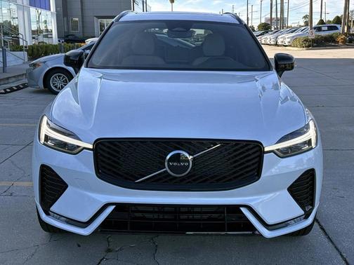2026 Volvo XC60 B5 Core