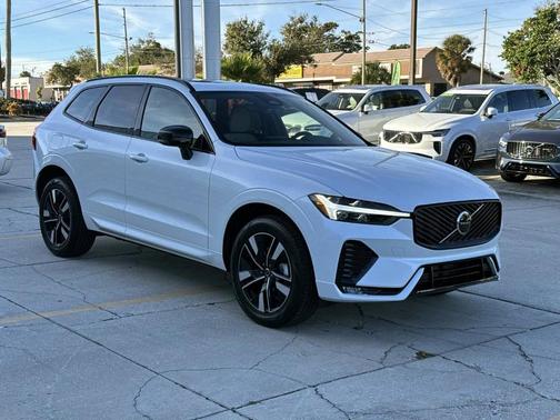 2026 Volvo XC60 B5 Core