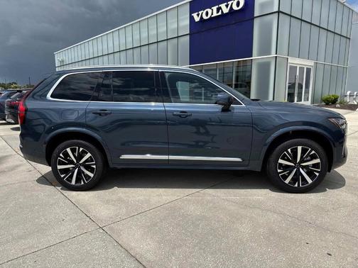 2026 Volvo XC90 B5 Core