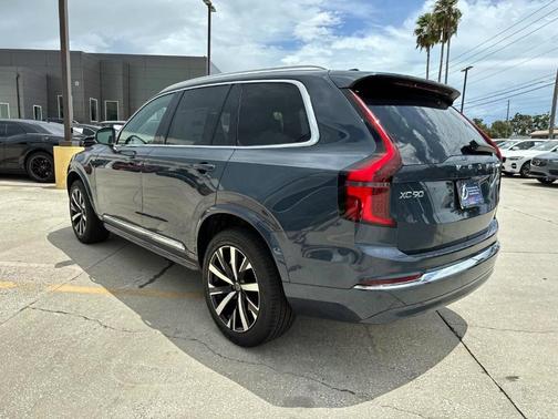 2026 Volvo XC90 B5 Core