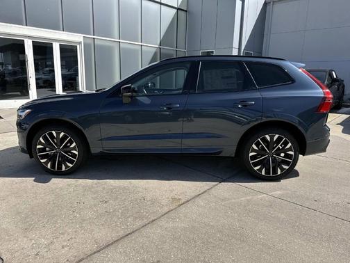 2026 Volvo XC60 B5 Ultra