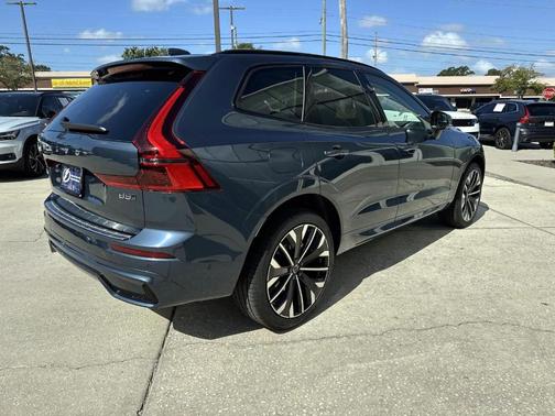 2026 Volvo XC60 B5 Ultra
