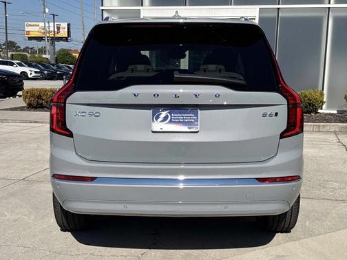 2026 Volvo XC90 B6 Ultra 7-Seater