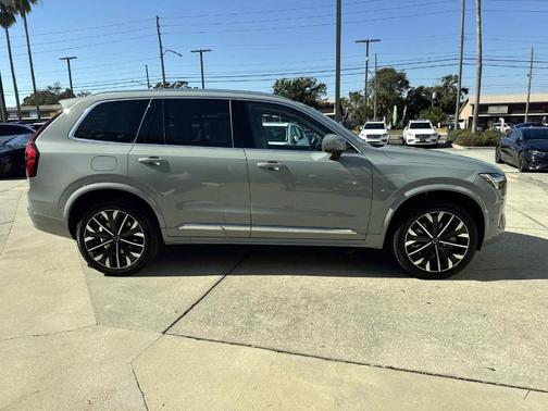 2026 Volvo XC90 B6 Ultra 7-Seater