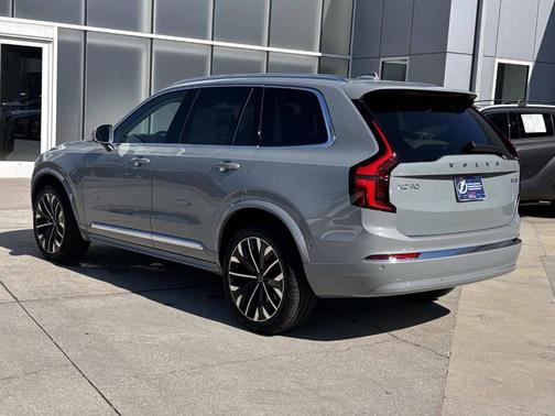 2026 Volvo XC90 B6 Ultra 7-Seater