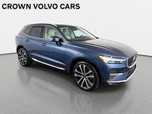 2023 Volvo XC60 B5 Ultimate Bright Theme